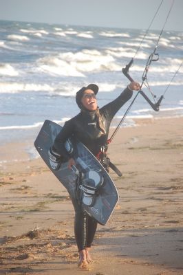       
 ============== 
  -  ,  100  .
