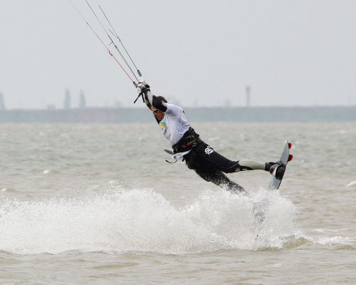       
 ============== 
 : Kirilovka Kite Champ II 2008