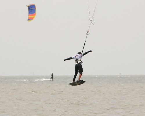       
 ============== 
 : Kirilovka Kite Champ II 2008