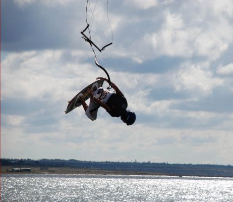       
 ============== 
KIte Piston
