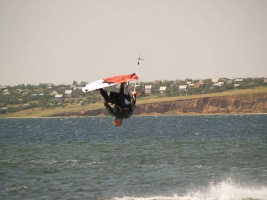       
 ============== 
 F16
Airpass
